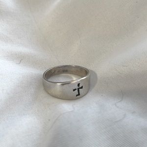Retired sterling silver James Avery Cross ring/ band. Wear consistent with use.